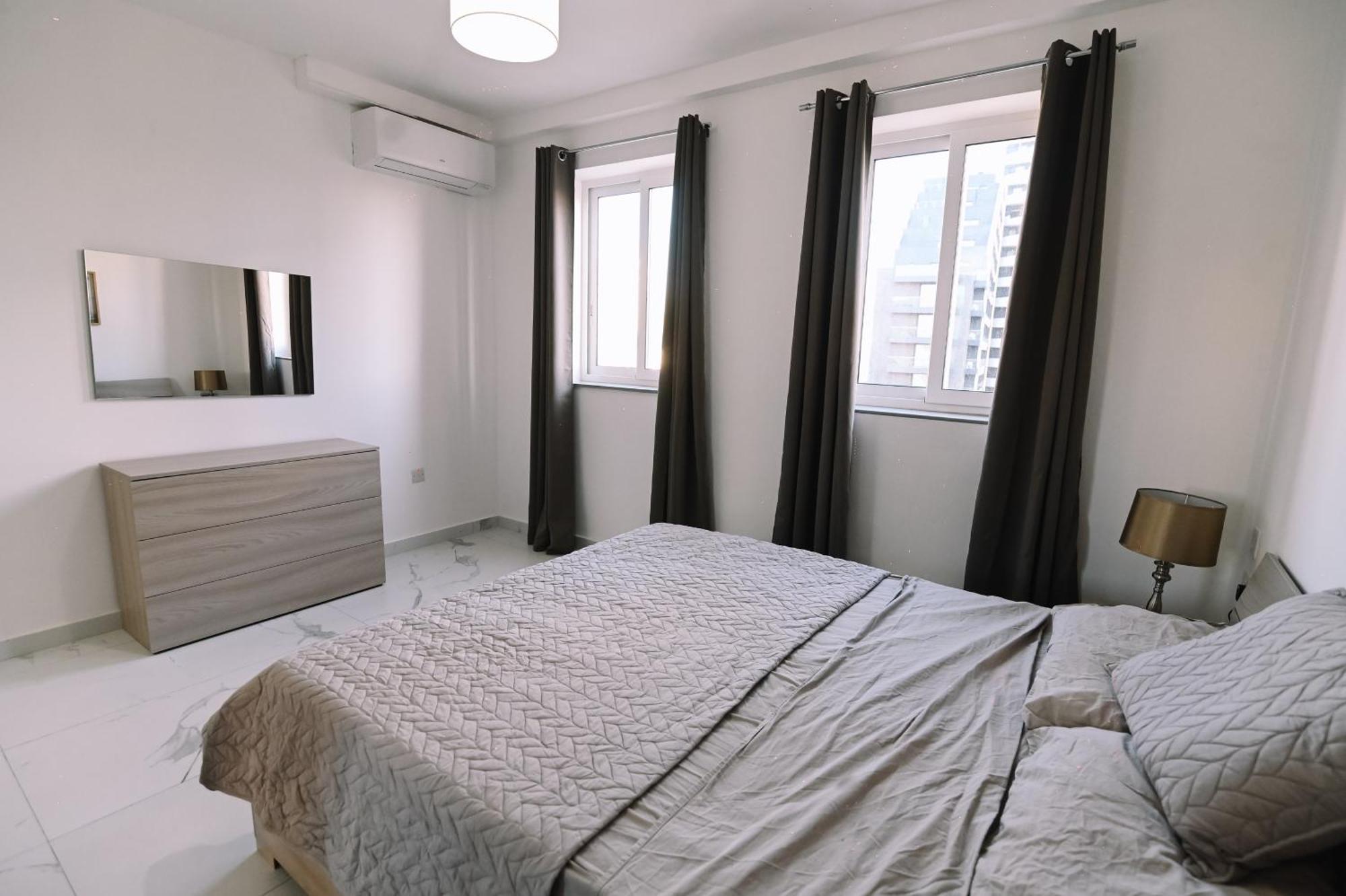 Bright 2 Bedroom Flat In Sliema! Exterior photo
