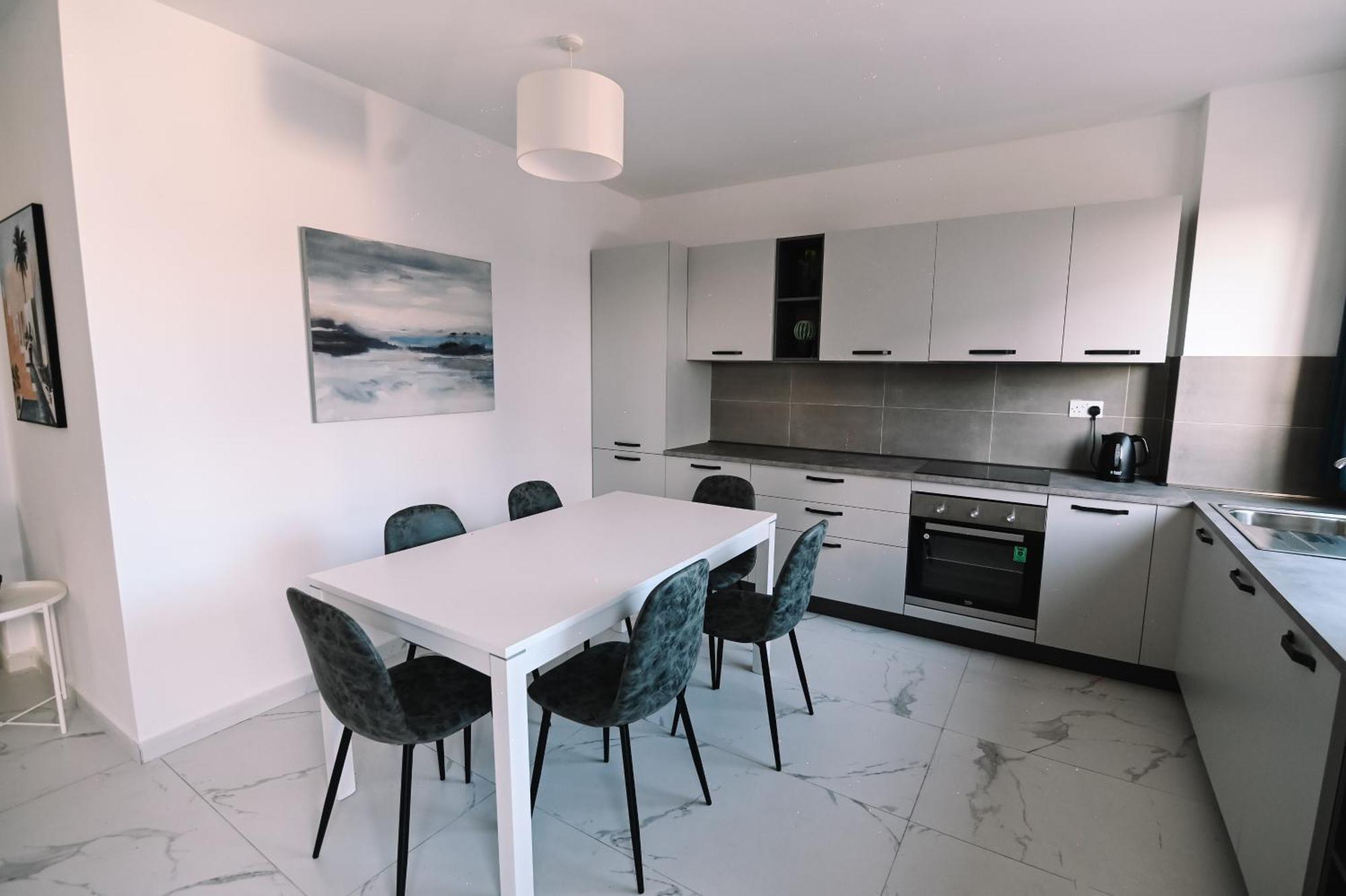 Bright 2 Bedroom Flat In Sliema! Exterior photo